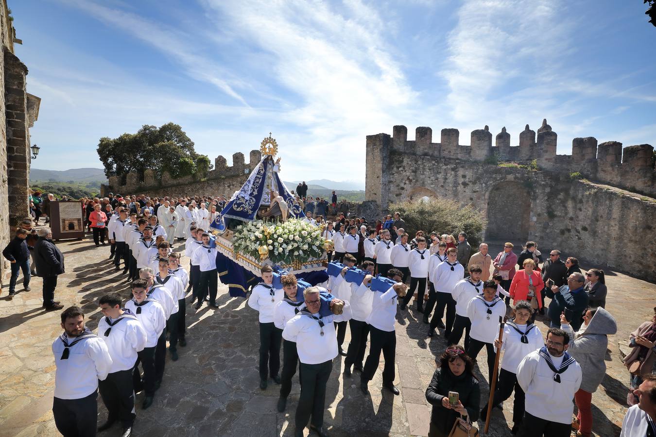 Fotos: San Vicente de la Barquera cumple con su tradición en La Folía