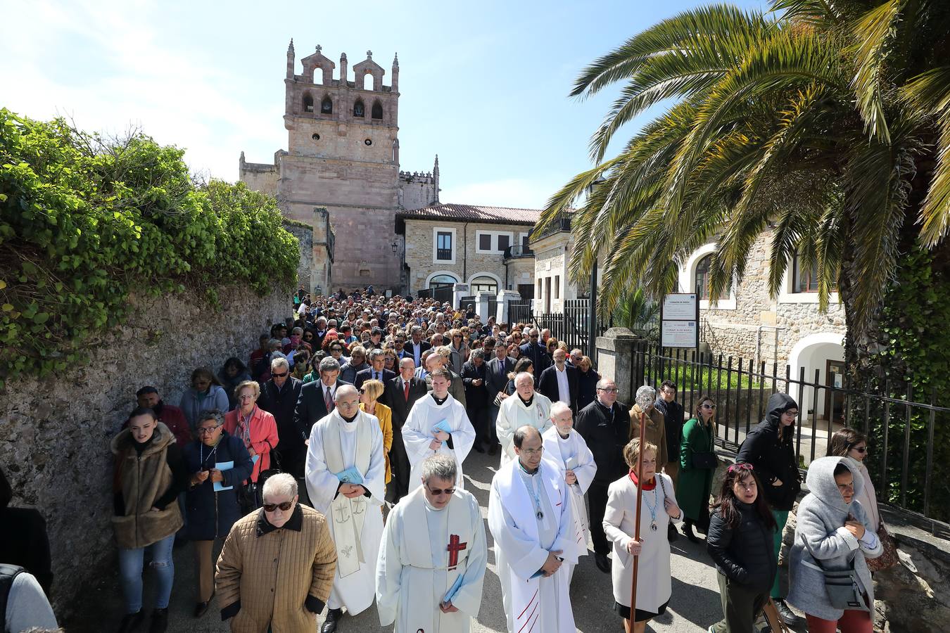 Fotos: San Vicente de la Barquera cumple con su tradición en La Folía