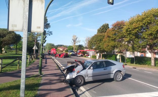 Los dos vehículos involucrados en el accidente.