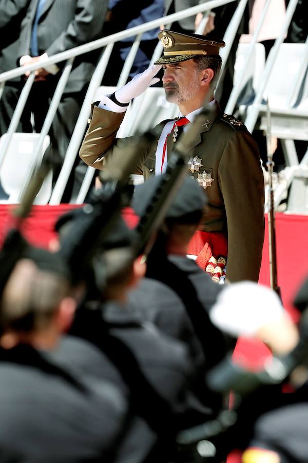 Los Reyes de España presiden en el Palacio de Oriente, en Madrid, los actos conmemorativos del 175 aniversario de la Guardia Civil.