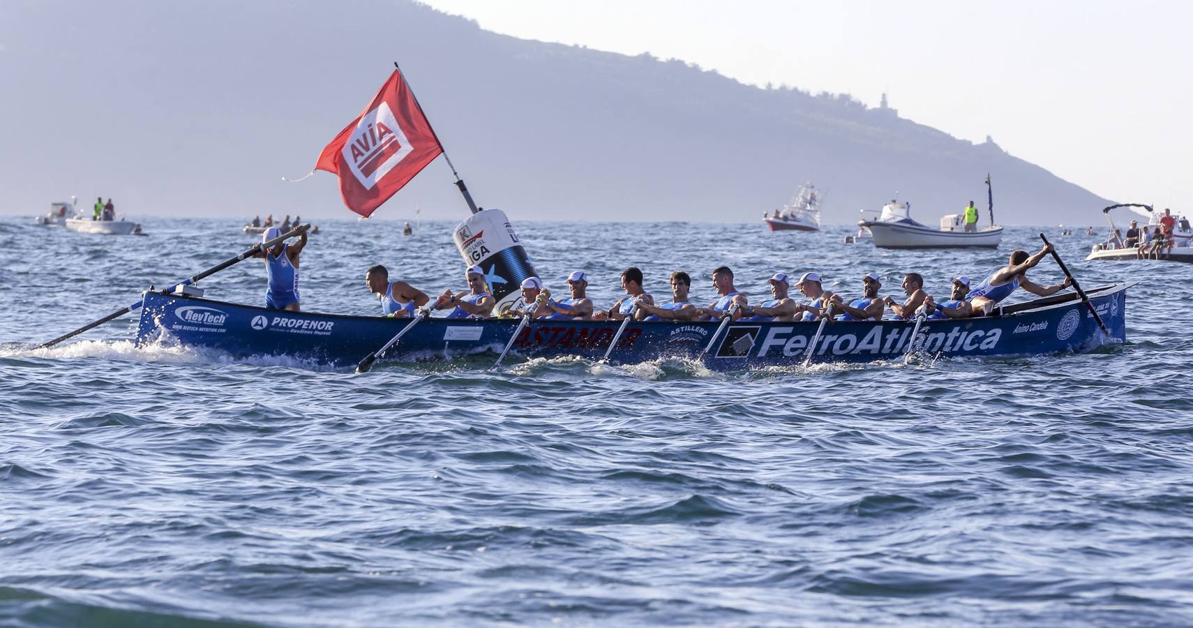 Imagen de archivo de la trainera de Astillero, la pasada temporada en la Regata de Bermeo.