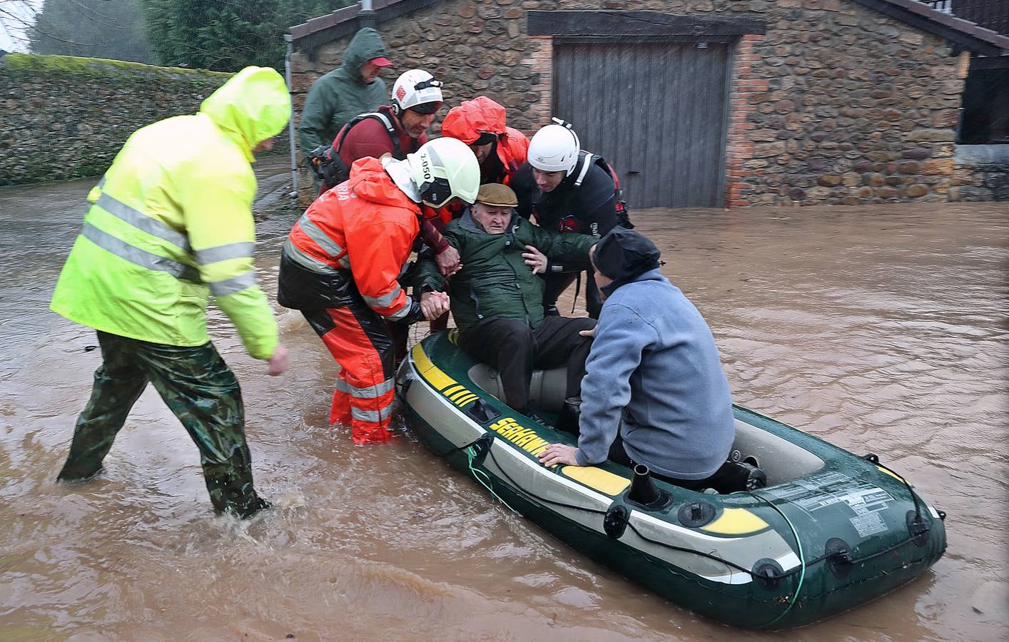Inundaciones en Villanueva de la Peña (enero 2019).