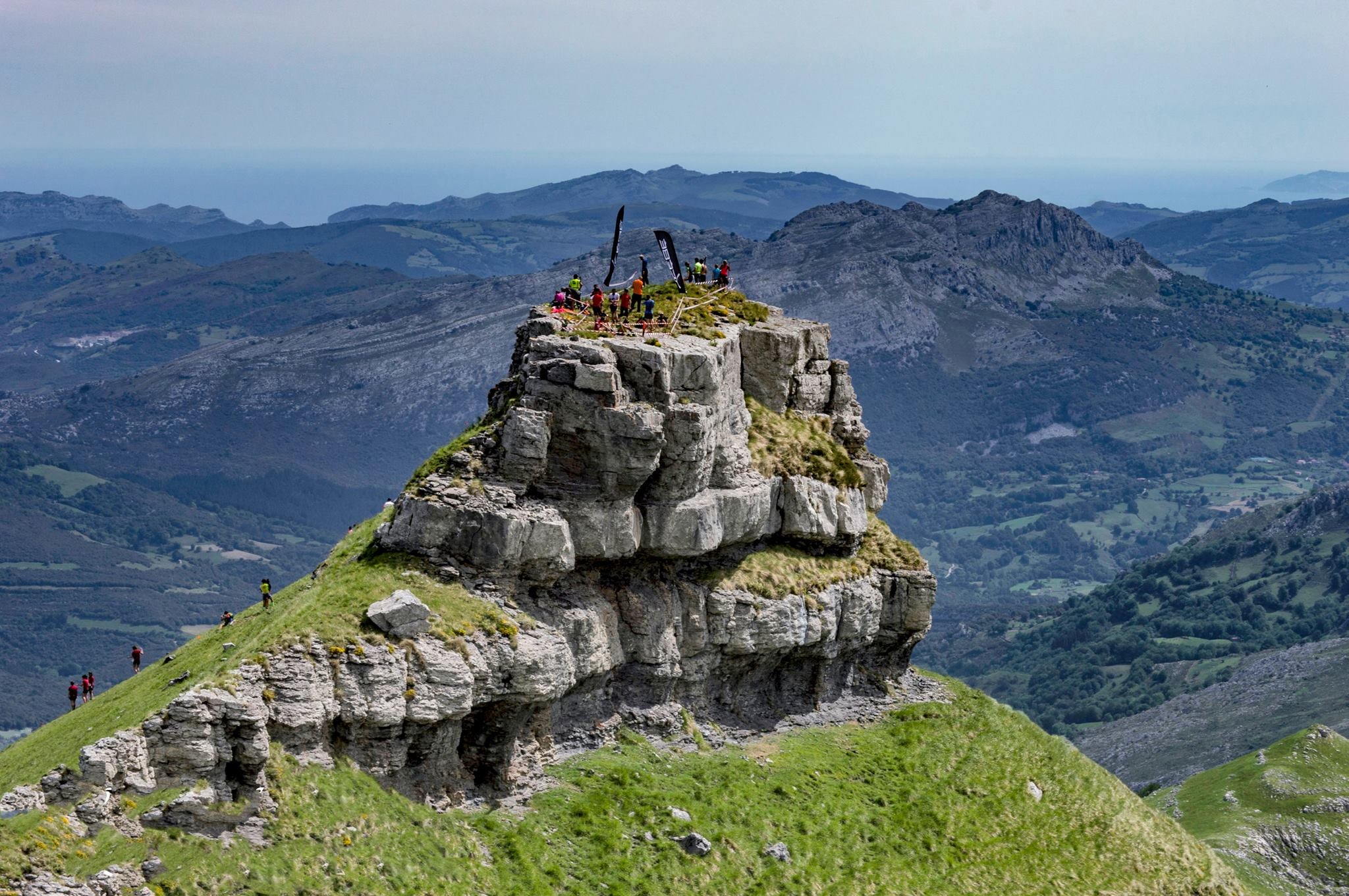 Cima del monte Mosquiteru, hasta donde ascenderán los participantes del KV de Arredondo