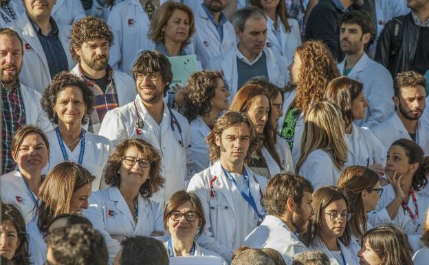 Sanidad y los médicos acercan posturas aunque la huelga sigue sin desconvocarse