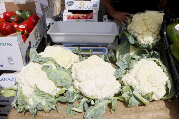 Coliflores en el mercado.