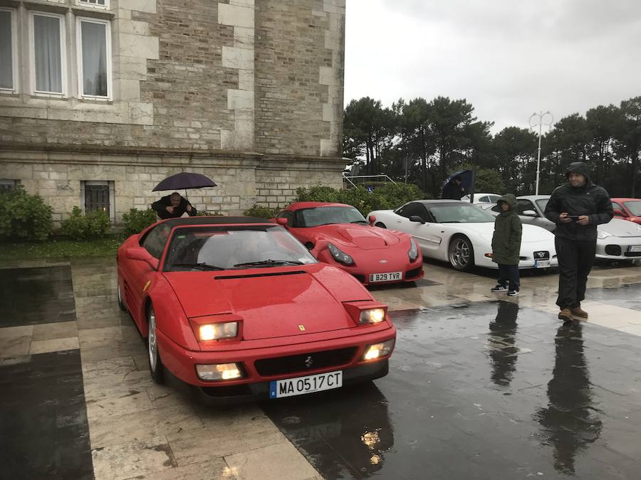 Superdeportivos Cantabria 'Ciudad de Santander' 2019 ha reunido este domingo en el Palacio de La Magdalena una treintena de coches de alta gama