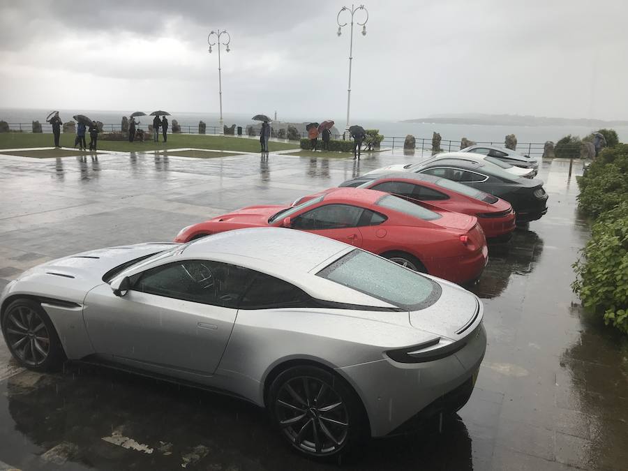 Superdeportivos Cantabria 'Ciudad de Santander' 2019 ha reunido este domingo en el Palacio de La Magdalena una treintena de coches de alta gama