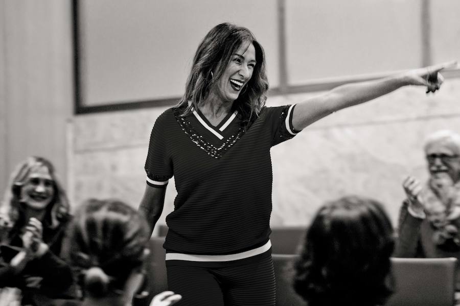 El desfile reunió tendencias para todas las edades y contó diseño nupcial del diseñador Ángel Palazuelos como broche final