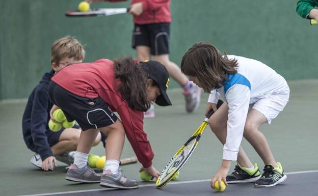 Cerca de 150 niños participarán en la IV Fiesta del Tenis