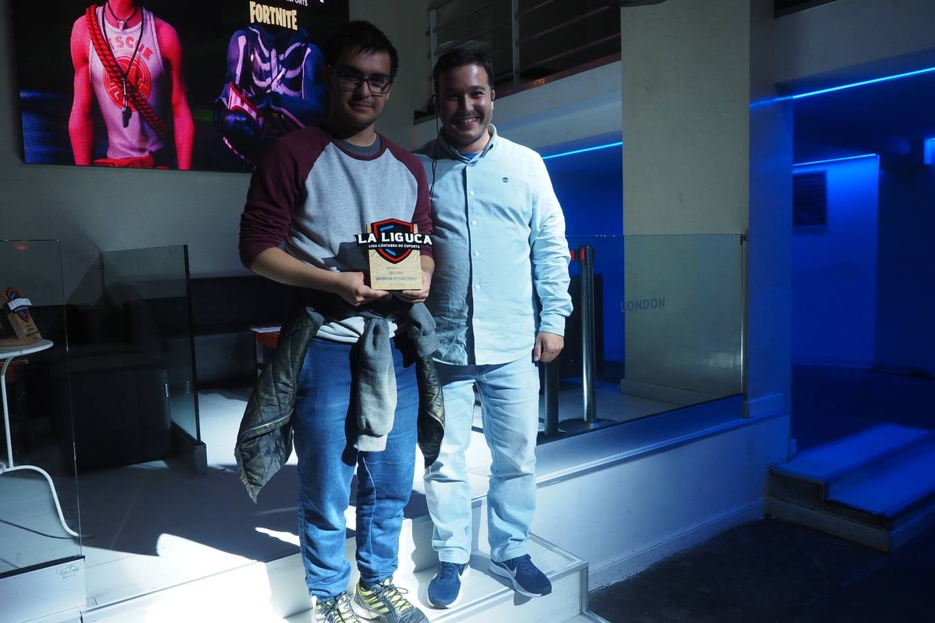 DBX I Joan, subcampeón de Clash Royale.