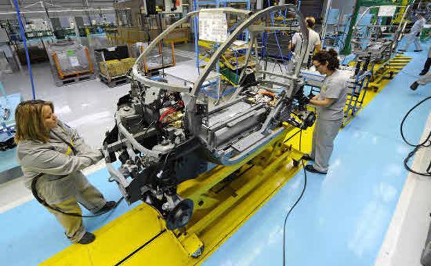 Trabajadores de la fábrica de Renault en Valladolid.