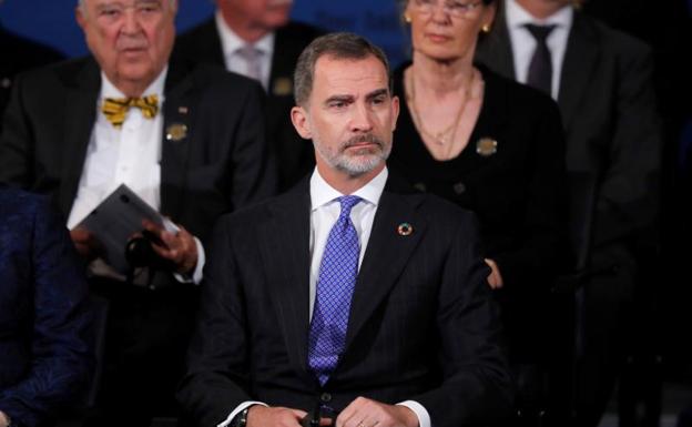 El rey Felipe VI asiste a la ceremonia de entrega del Premio Carlomagno en el ayuntamiento de Aquisgrán. 