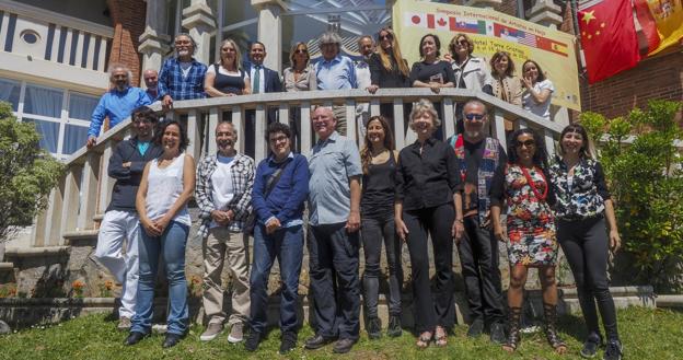 Catorce artistas participan en la actual edición del foro de arte y cultura en el Hotel Torre Cristina de Noja. 