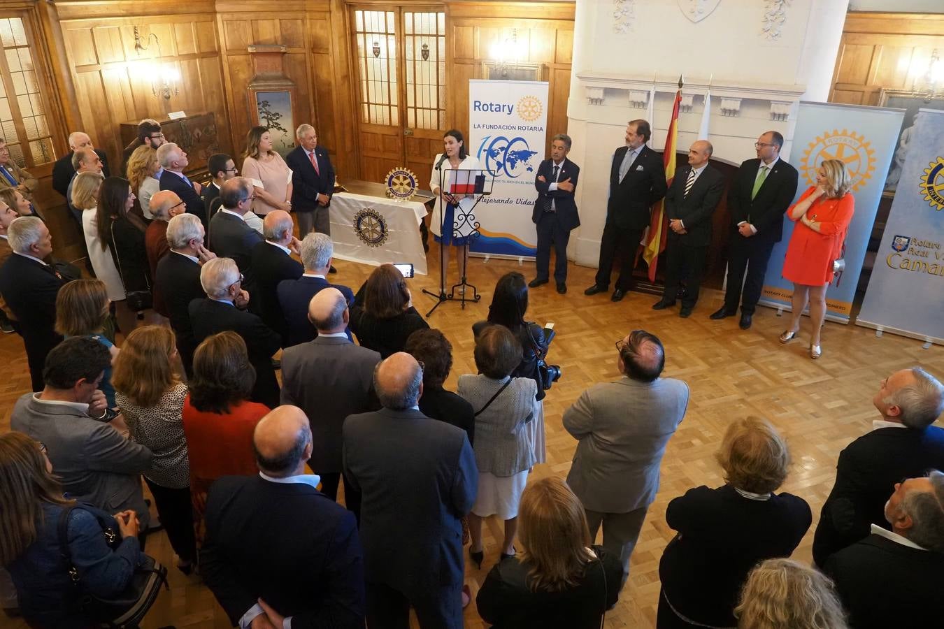 Fotos: Fernando Jáuregui recibe el III Premio Rotario a la Prensa de Cantabria