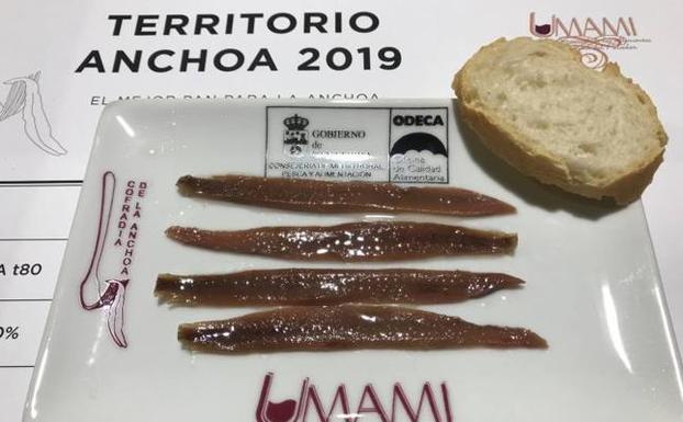 Así se presentaron las anchoas en la primera sesión, donde panes y anchoas convivieron en armonía. 