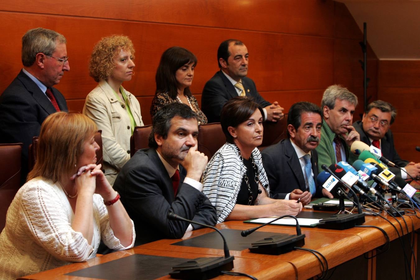 Año 2007. Junto a Revilla, en su papel de vicepresidenta del Gobierno de Cantabria.