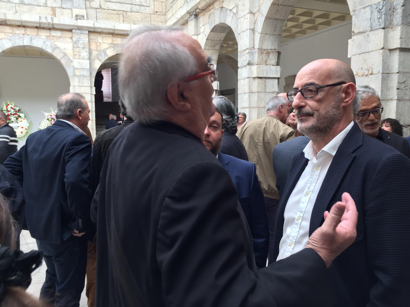 Félix Álvarez y Rubén Gómez, de Ciudadanos, también han asistido a la capilla ardiente.