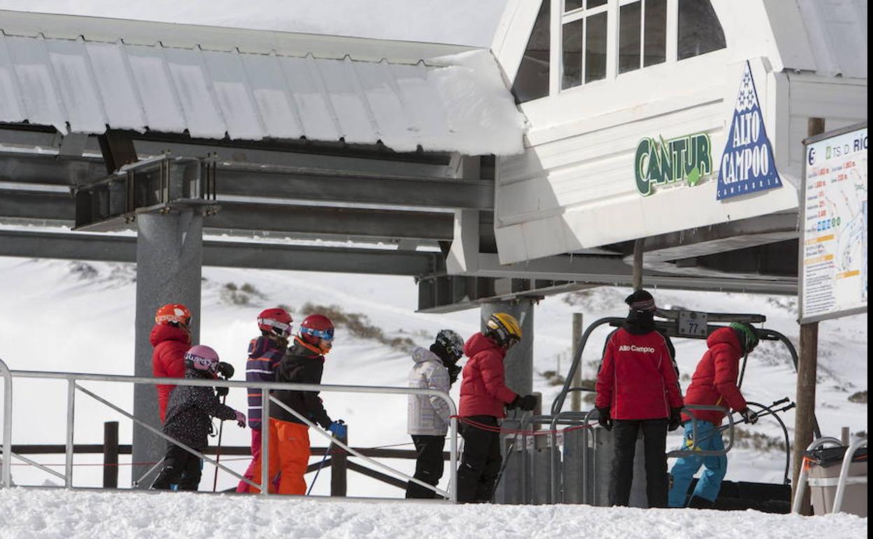 Imagen de la estación de esquí de Alto Campoo, dependiente de Cantur.