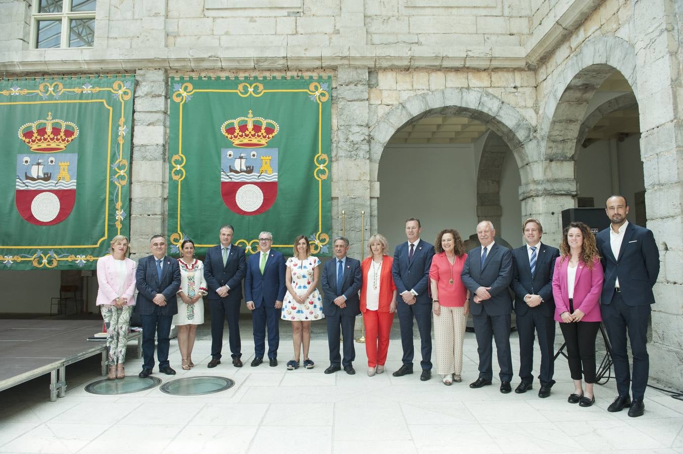 Foto de familia del Grupo Parlamentario del PRC