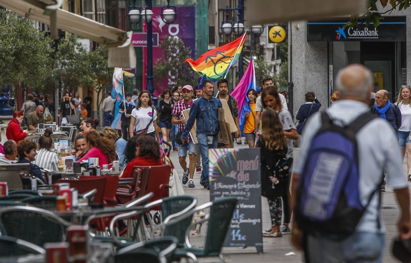 Fotos: La manifestación por el Día del Orgullo por el centro de Santander