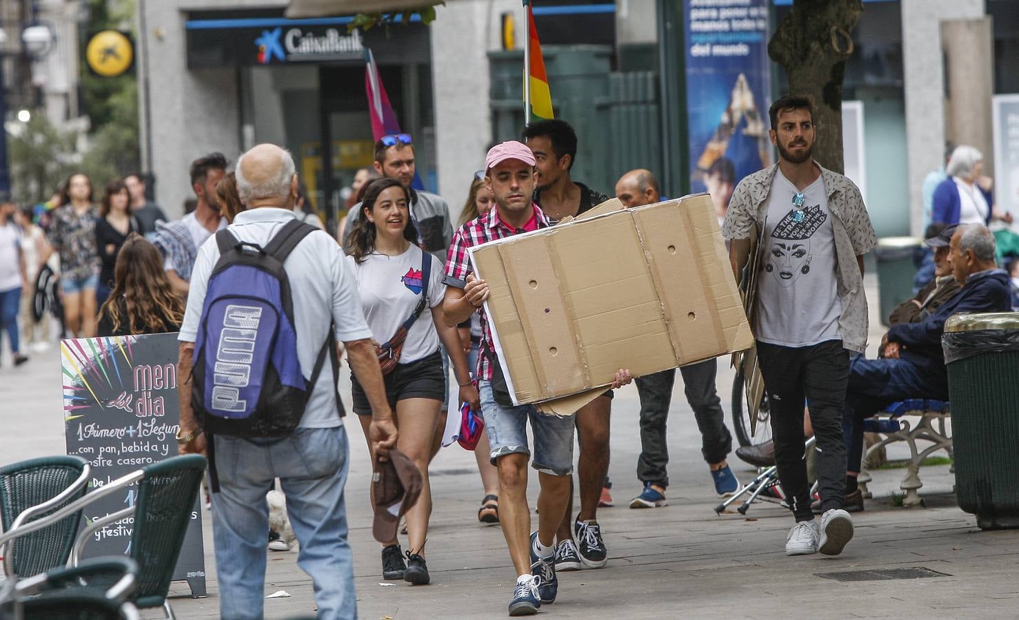 Fotos: La manifestación por el Día del Orgullo por el centro de Santander