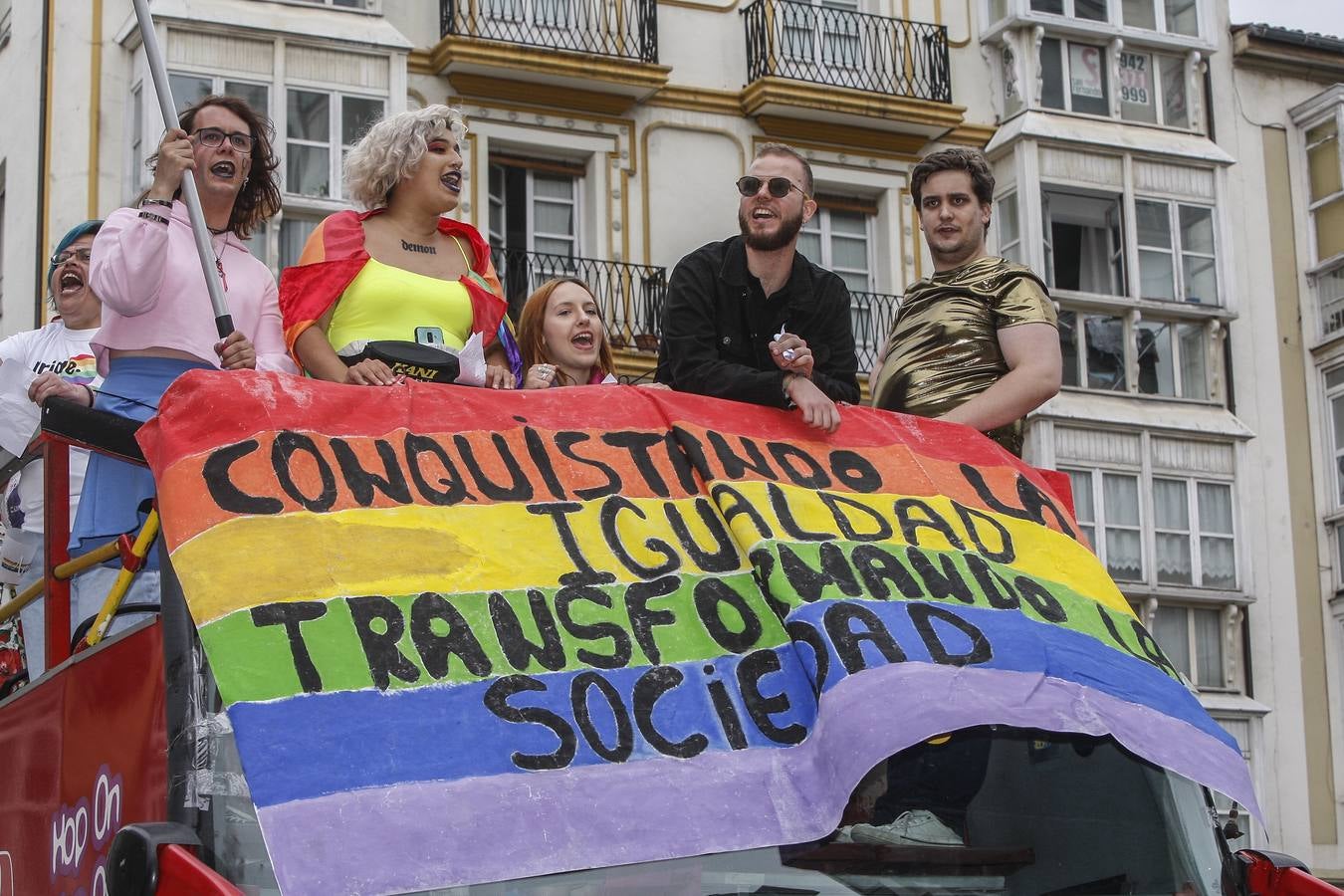 Fotos: La manifestación por el Día del Orgullo por el centro de Santander