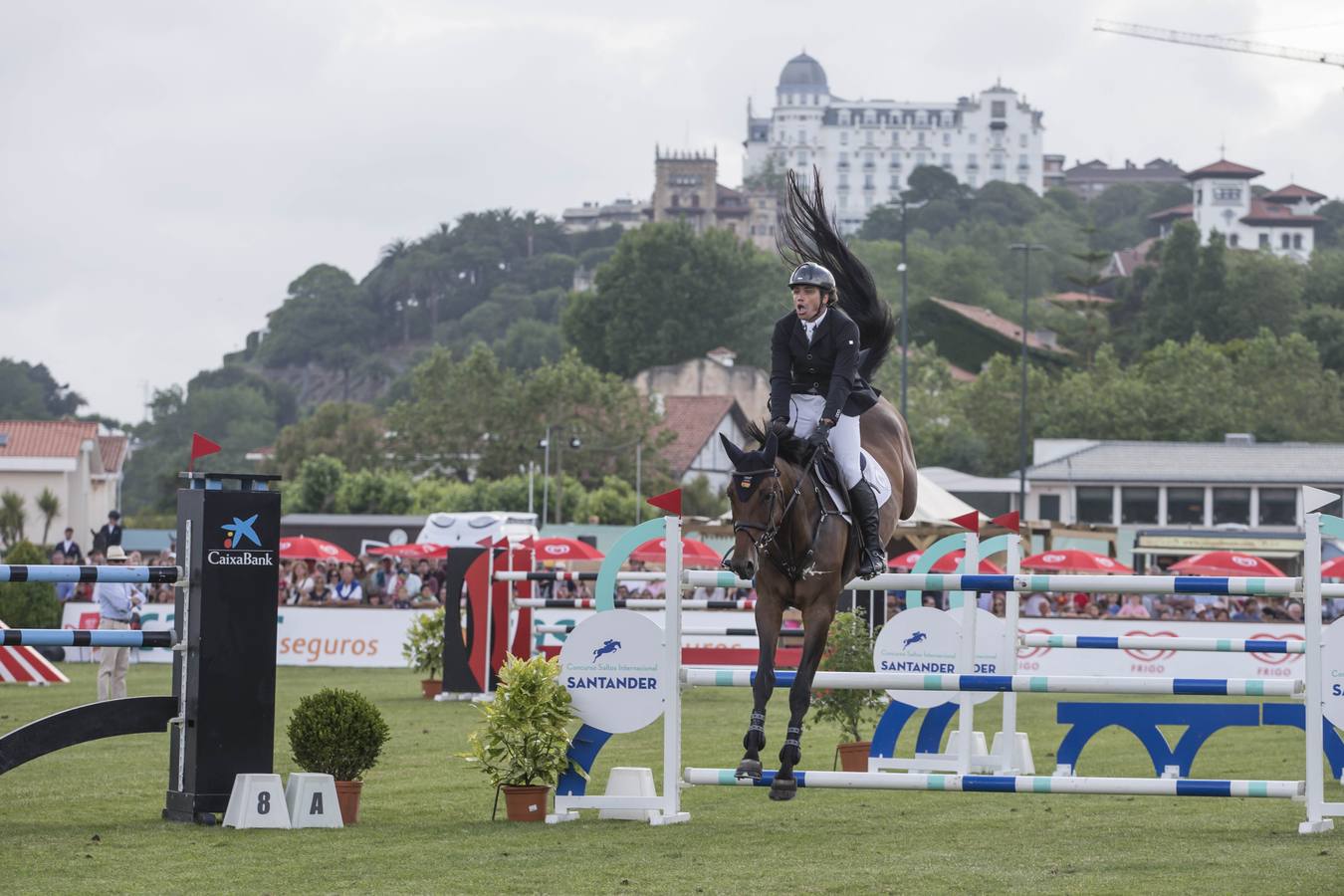 El jinete vitoriano González de Zárate ganó el Trofeo CaixaBank y la joven amazona cántabra Gabriela Pérez se hizo con el segundo puesto del Frigo, en una jornada que atrajo a multitud de personas a La Magdalena