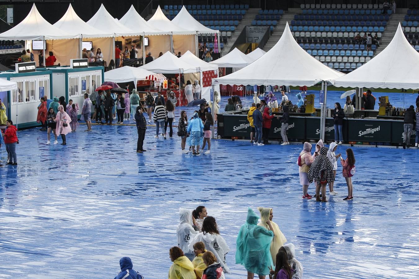 Fotos: Suspendidos por la lluvia los conciertos de Musica en Grande