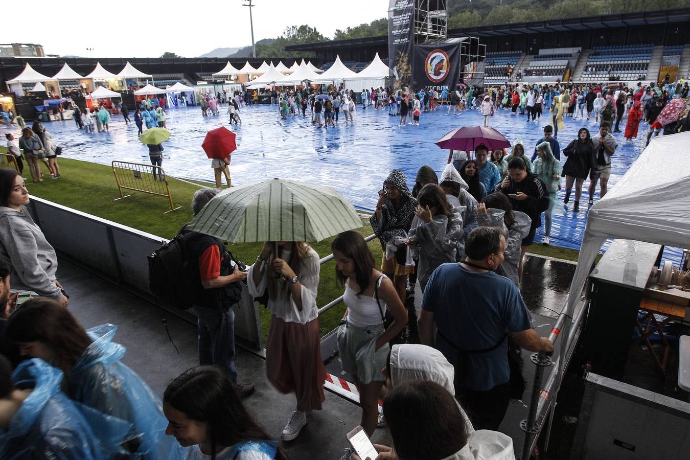 Fotos: Suspendidos por la lluvia los conciertos de Musica en Grande