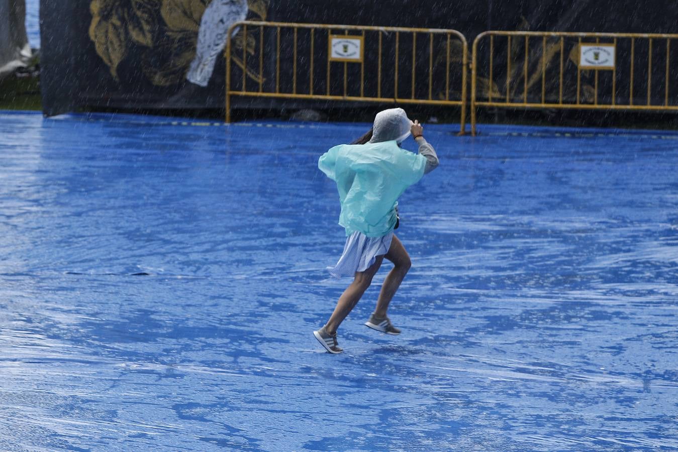 Fotos: Suspendidos por la lluvia los conciertos de Musica en Grande