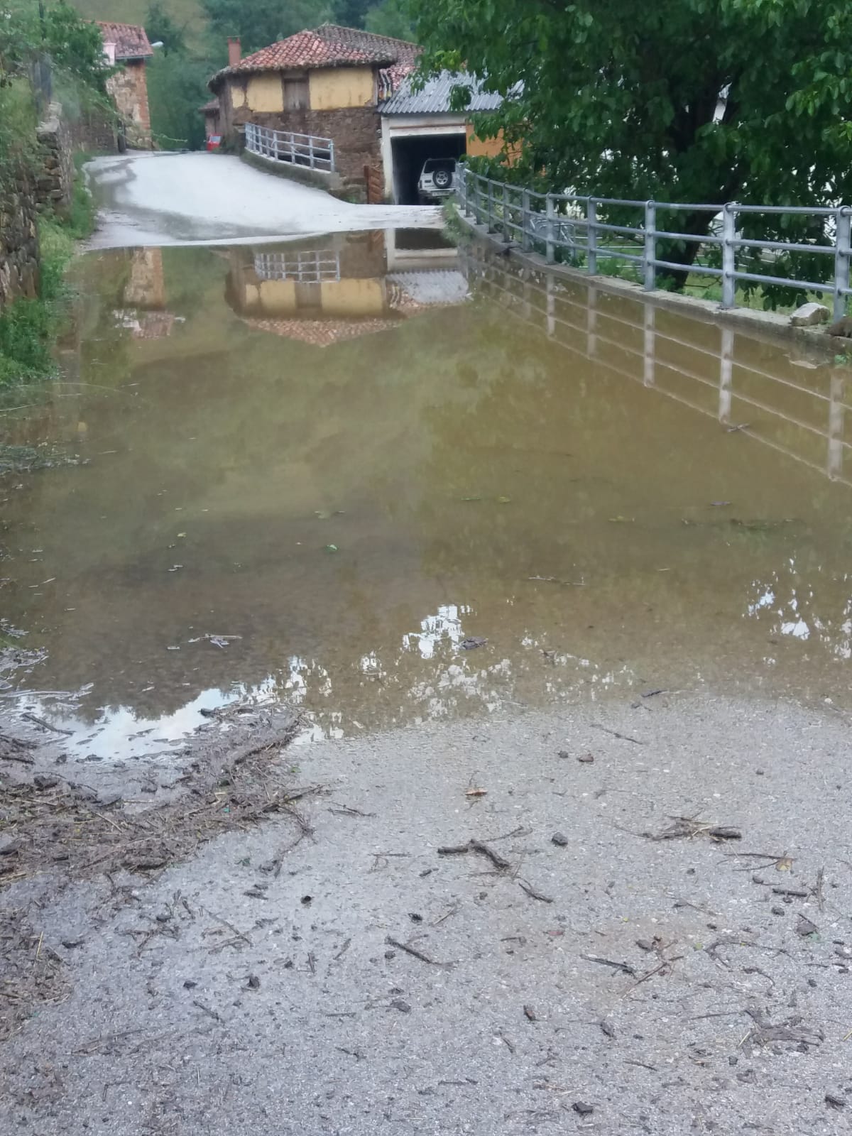 Fotos: Granizos como «pelotas de tenis» en Cabezón de la Sal