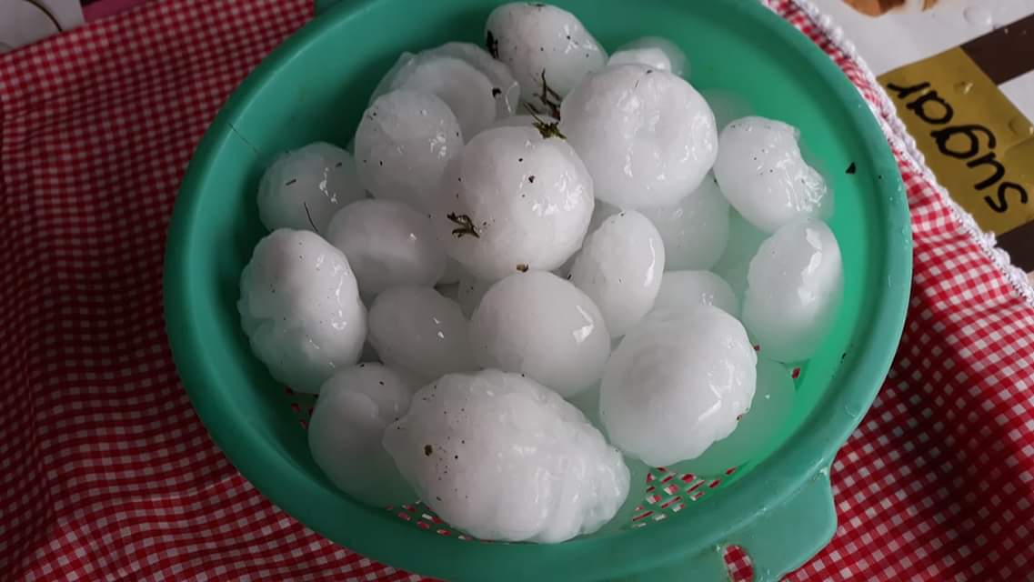 Fotos: Granizos como «pelotas de tenis» en Cabezón de la Sal