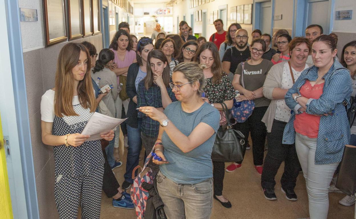 Uno de los últimos exámenes de oposición para docentes celebrados en Cantabria. 