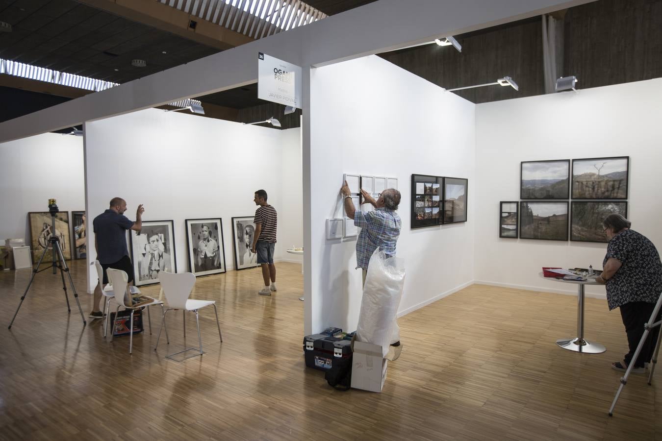 Fotos: Artesantander se prepara para abrir sus puertas