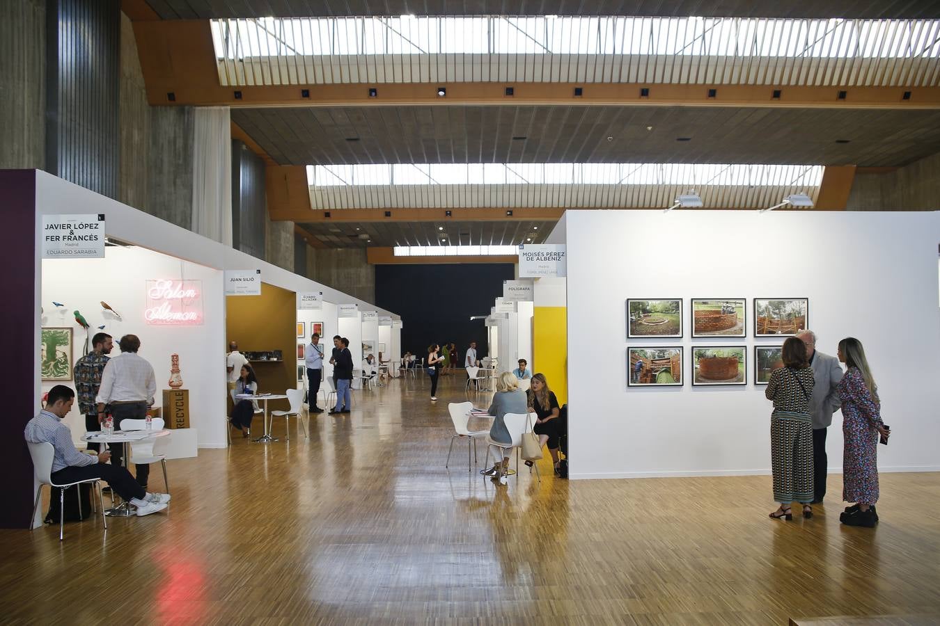 Artesantander, que acoge seis propuestas del galerismo cántabro, refuerza su ligazón entre el entramado cultural local y el mundo del arte 
