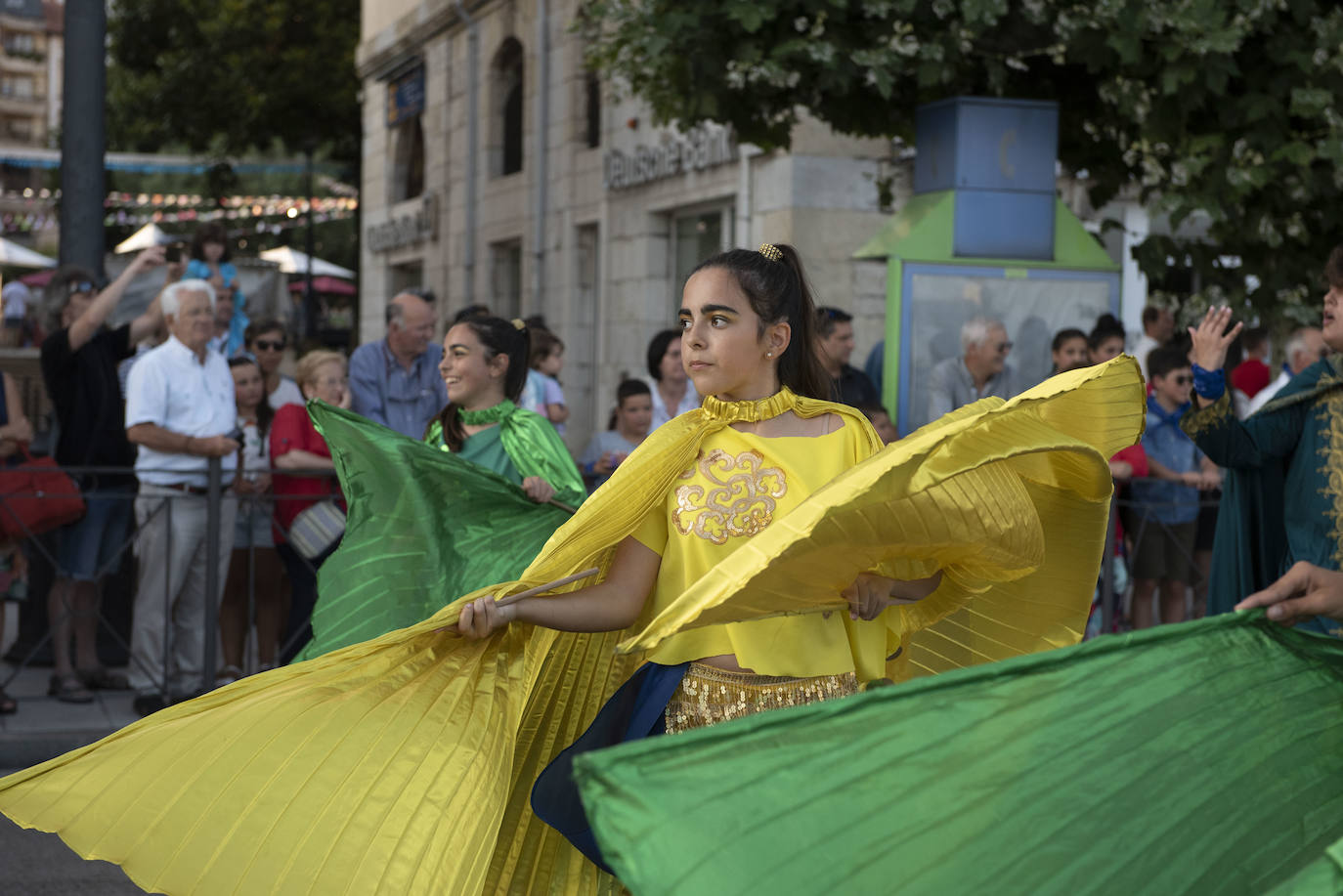 Fotos: Las calles de Santander se llenan de gente en el arranque de las fiestas