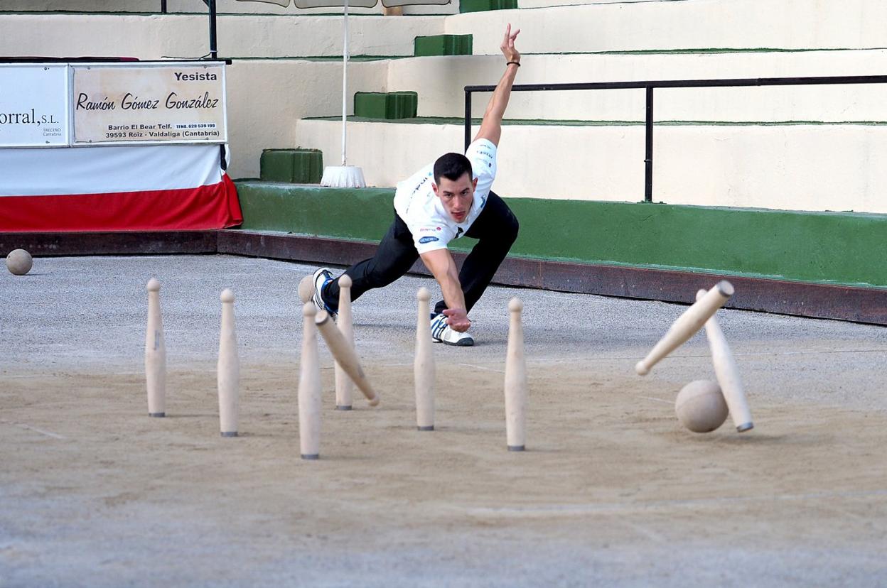 Víctor González lidera el Campeonato Regional con siete bolos de ventaja sobre Gandarillas y Haya. 