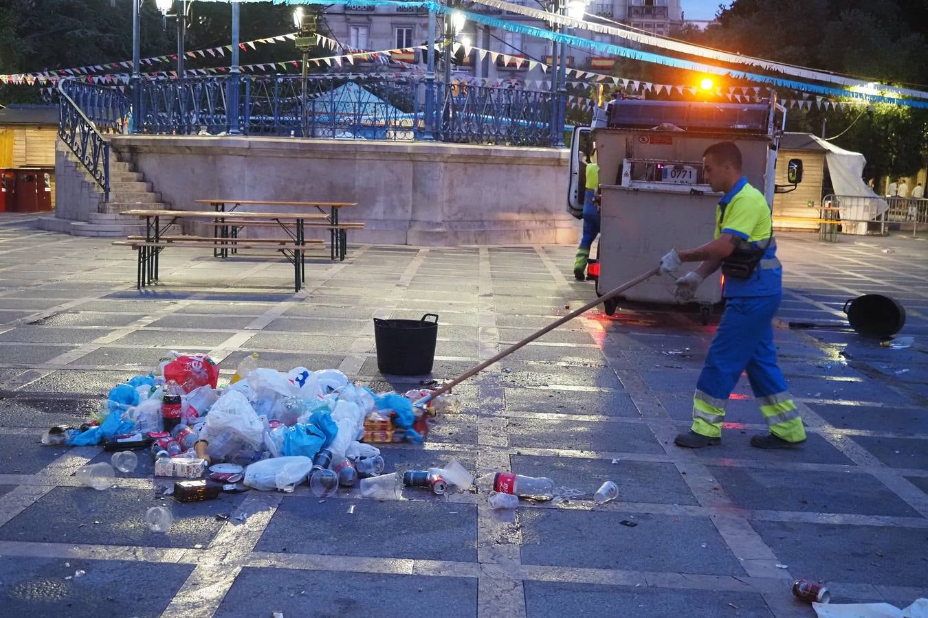 Fotos: Fiesta de día, basura de noche