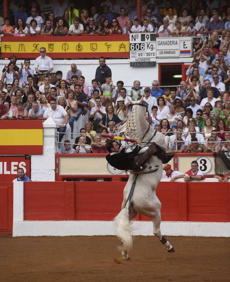 Diego Ventura fue el gran triunfador de una tarde marcada por la gran asistencia de público al coso santanderino.