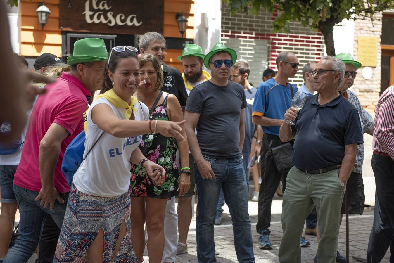 La Pirula invadió ayer Peña Herbosa con una caracolada y un concurso de ranas