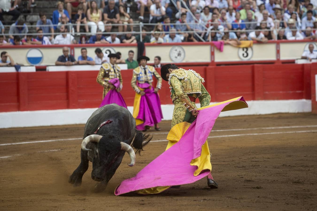 Curro Díaz, Manuel jesús 'El Cid' y Emilio de Justo en el tercer festejo de la Feria de Santiago