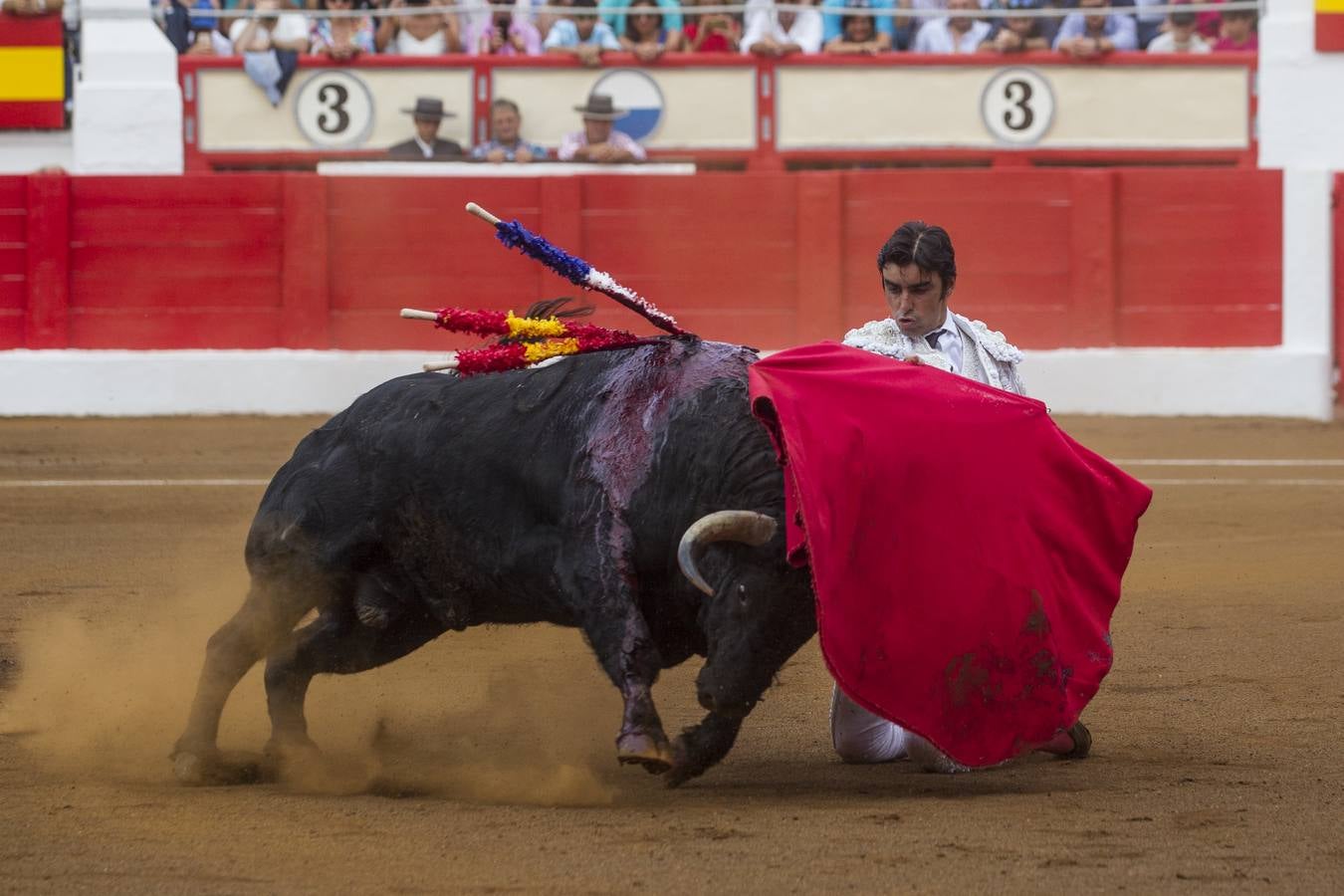 Quinto festejo de la Feria de Santiago con Miguel Ángel Perera; Julián López «El Juli», y Pablo Aguado 