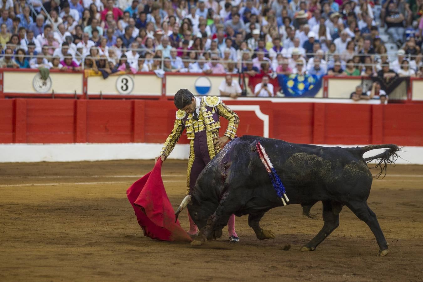 Quinto festejo de la Feria de Santiago con Miguel Ángel Perera; Julián López «El Juli», y Pablo Aguado 