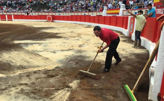 La lluvia obliga a retrasar la corrida de esta tarde en Cuatro Caminos