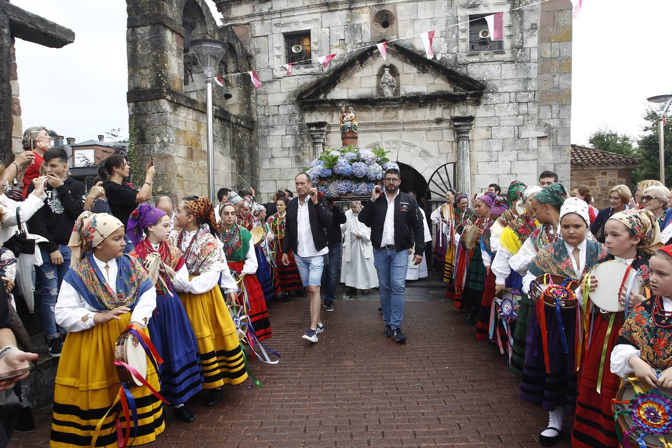 Fotos: Tanos celebra la procesión de Santa Ana