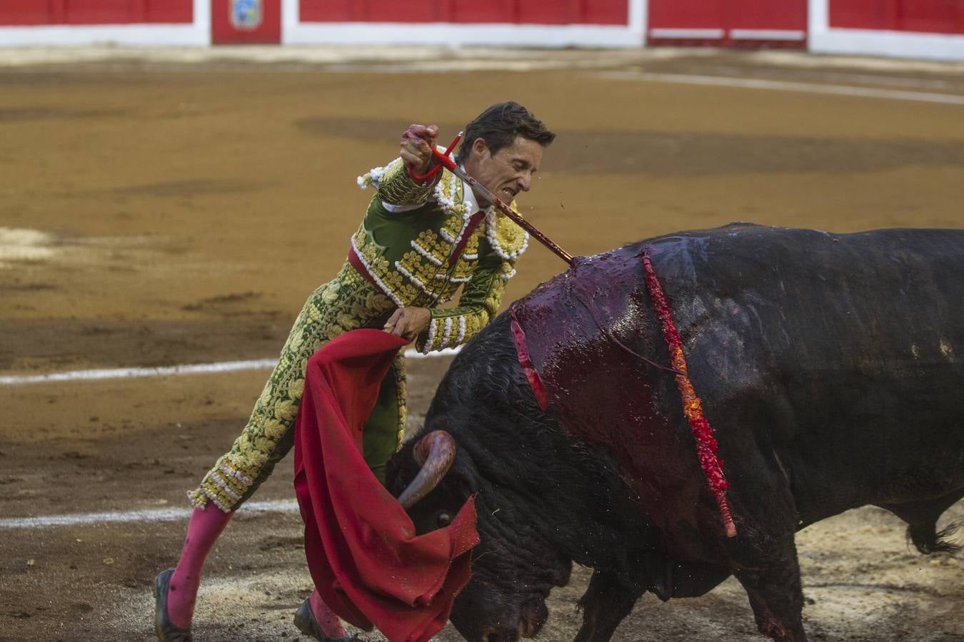 Sexto festejo de la Feria de Santiago con Cayetano, Diego Urdiales y José María Manzanares