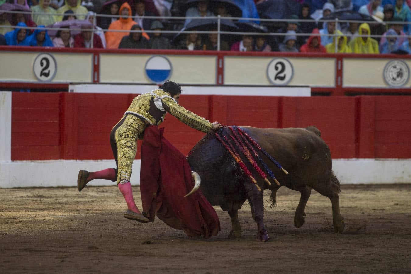 Sexto festejo de la Feria de Santiago con Cayetano, Diego Urdiales y José María Manzanares