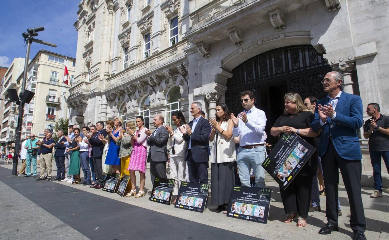 «Ojalá no haya que hacer más minutos de silencio»