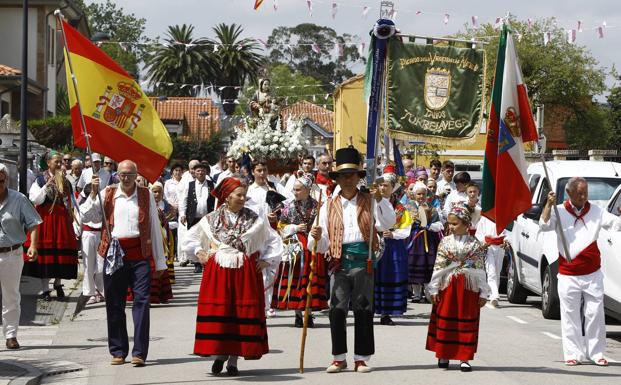 El pueblo de Tanos celebró ayer el fin de fiesta con la jornada dedicada a su segunda patrona, la Virgen de las Nieves. 