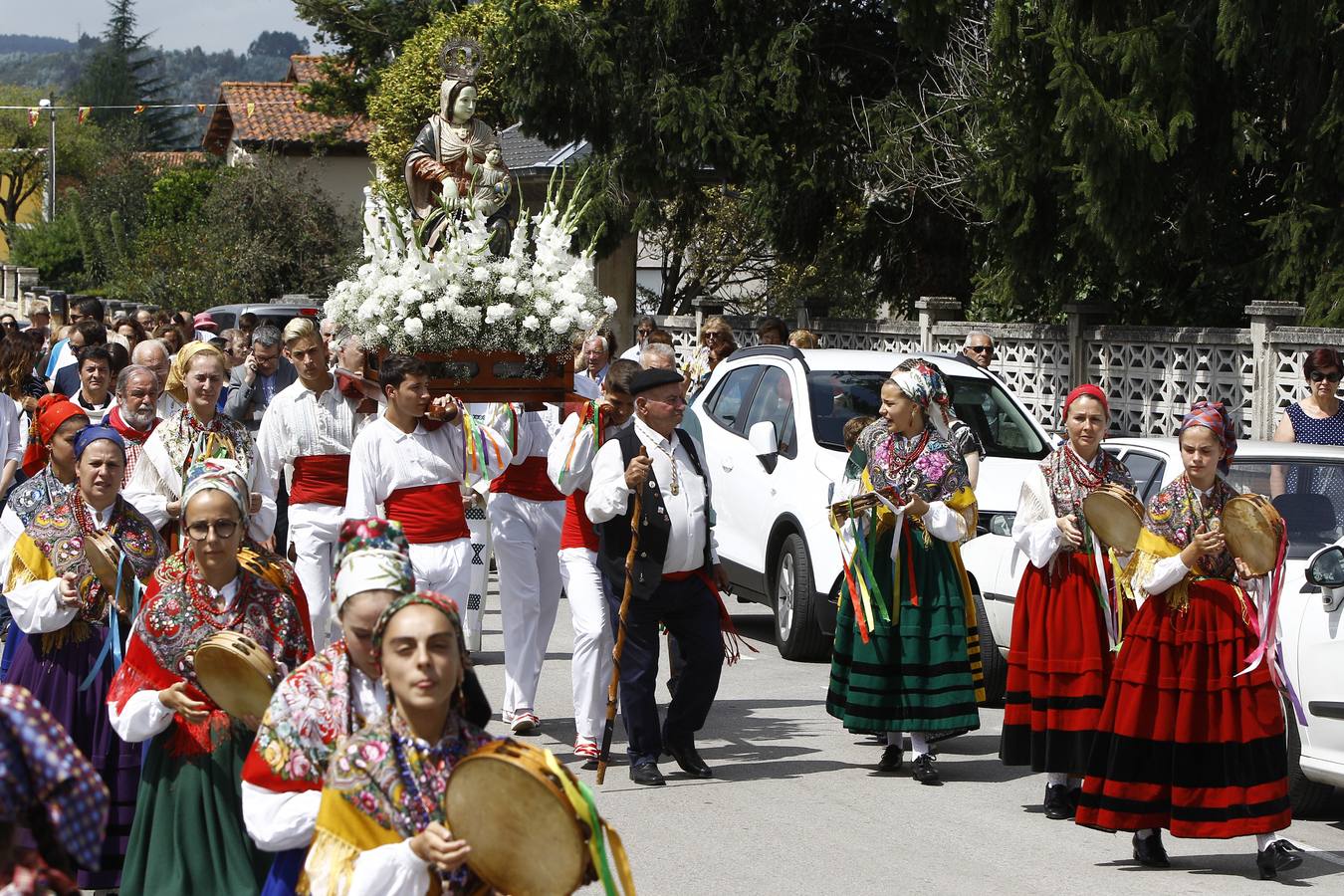 Fotos: Procesión de la Virgen de las Nieves en Tanos